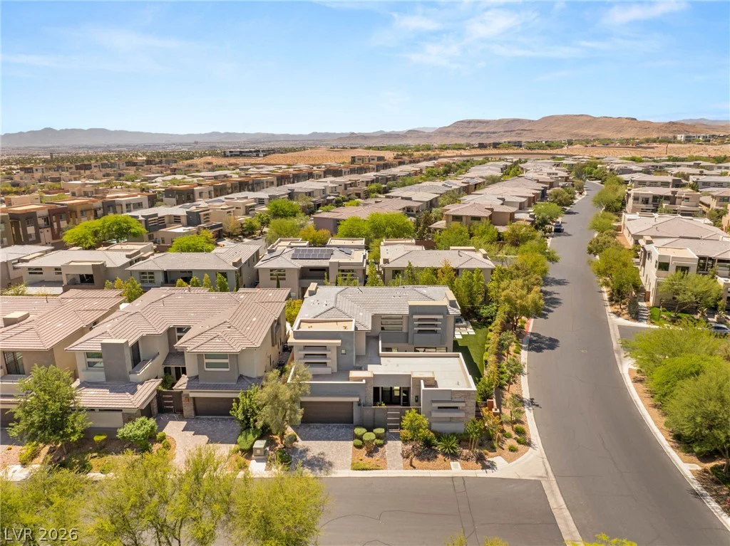 15 Gemstar, Las Vegas, NV 89135