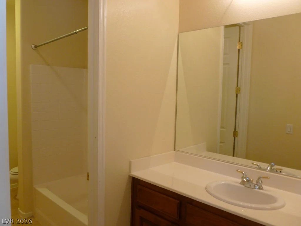 5717 Leonidas, North Las Vegas, NV 89031