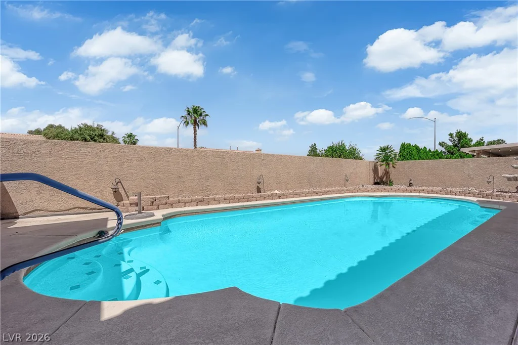 8739 Coldwater Canyon, Las Vegas, NV 89123