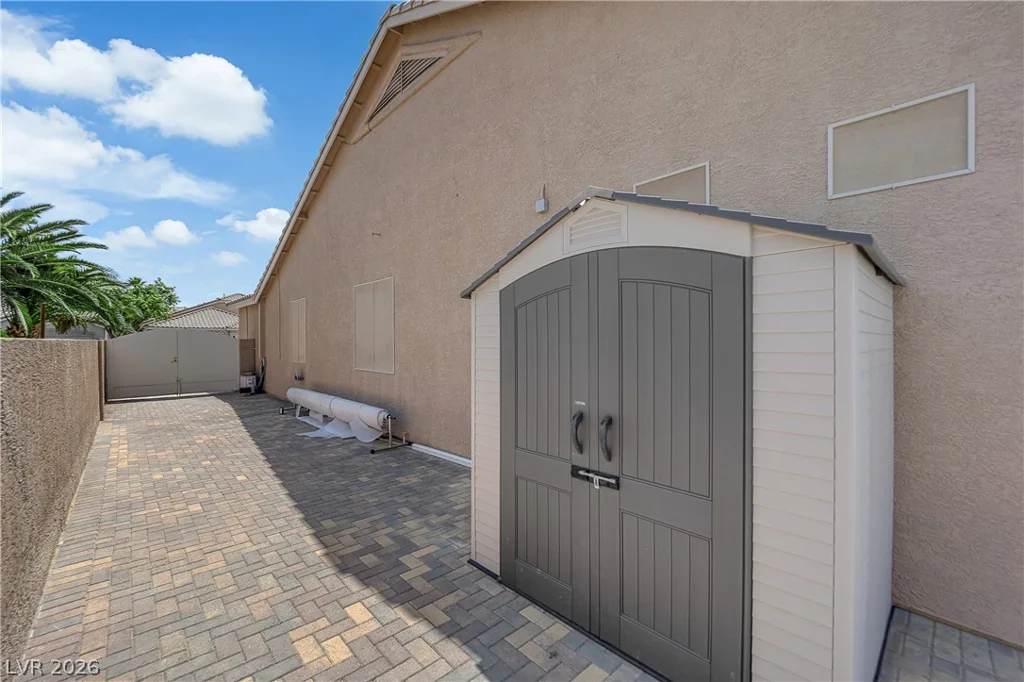 8739 Coldwater Canyon, Las Vegas, NV 89123