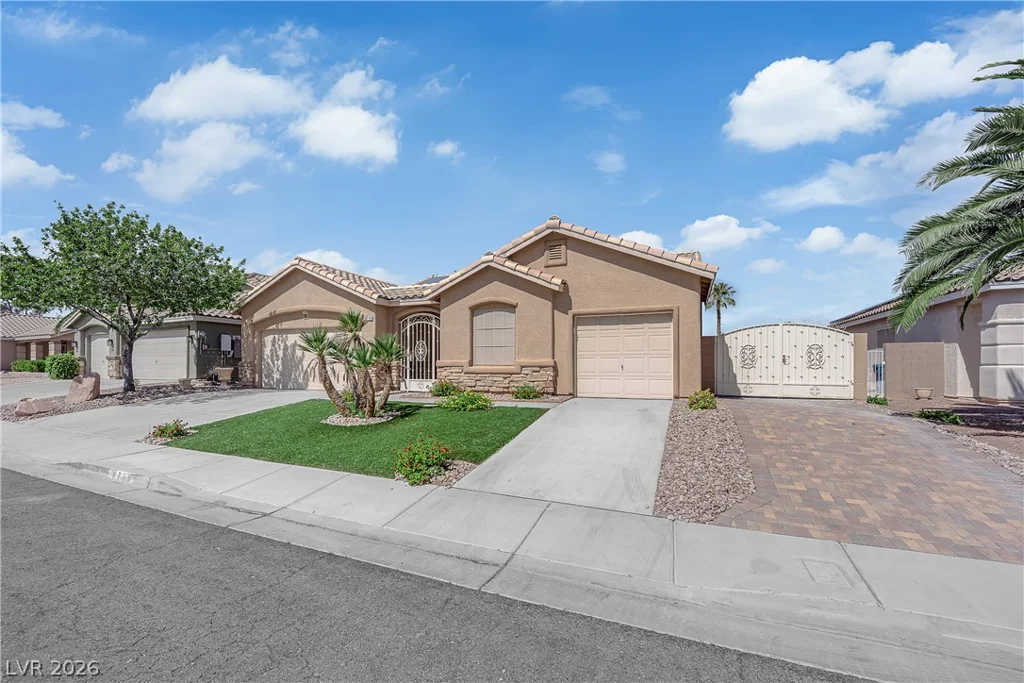 8739 Coldwater Canyon, Las Vegas, NV 89123