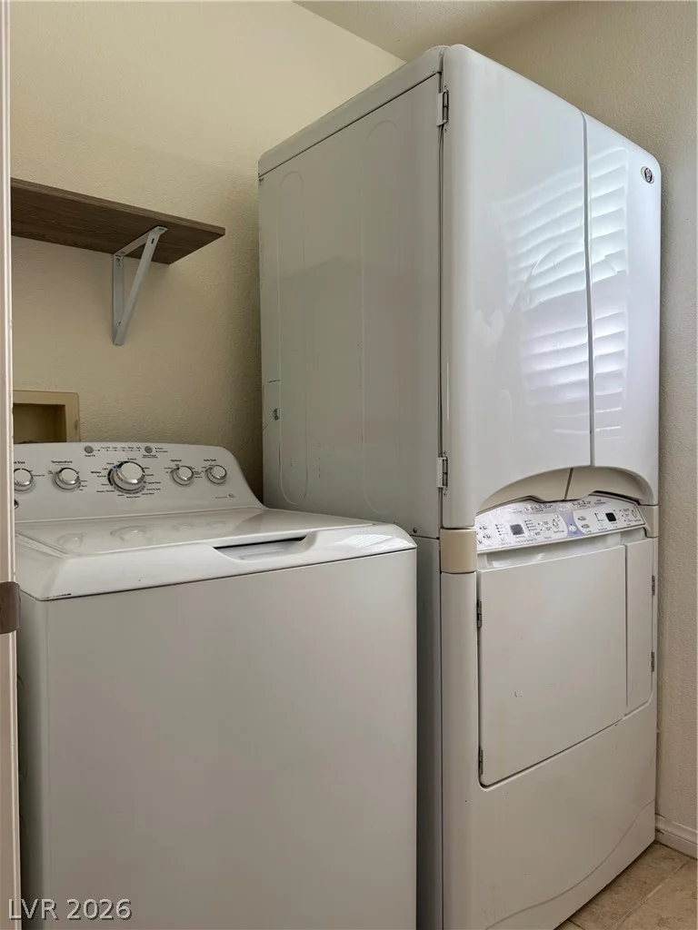 6503 Holyrod Park, Las Vegas, NV 89122