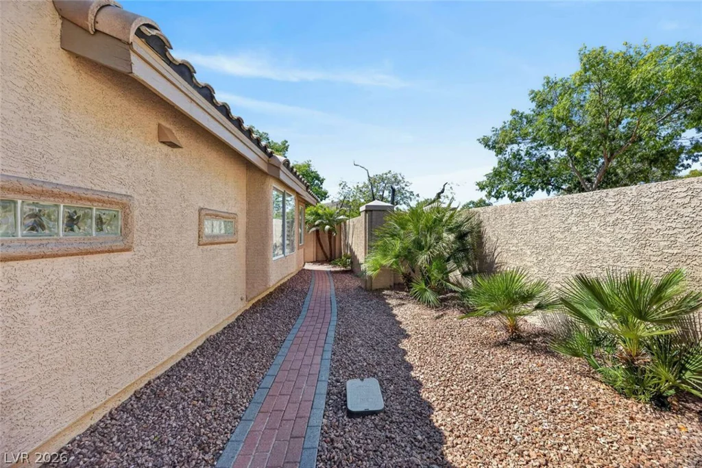 9109 Cotton Rose, Las Vegas, NV 89134