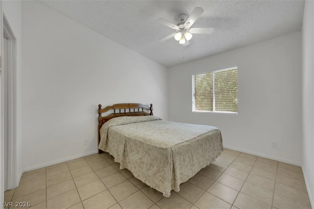 1940 Tide, Las Vegas, NV 89156