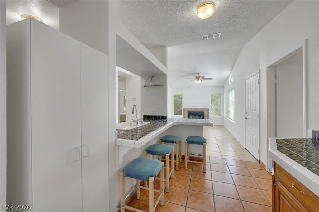1940 Tide, Las Vegas, NV 89156