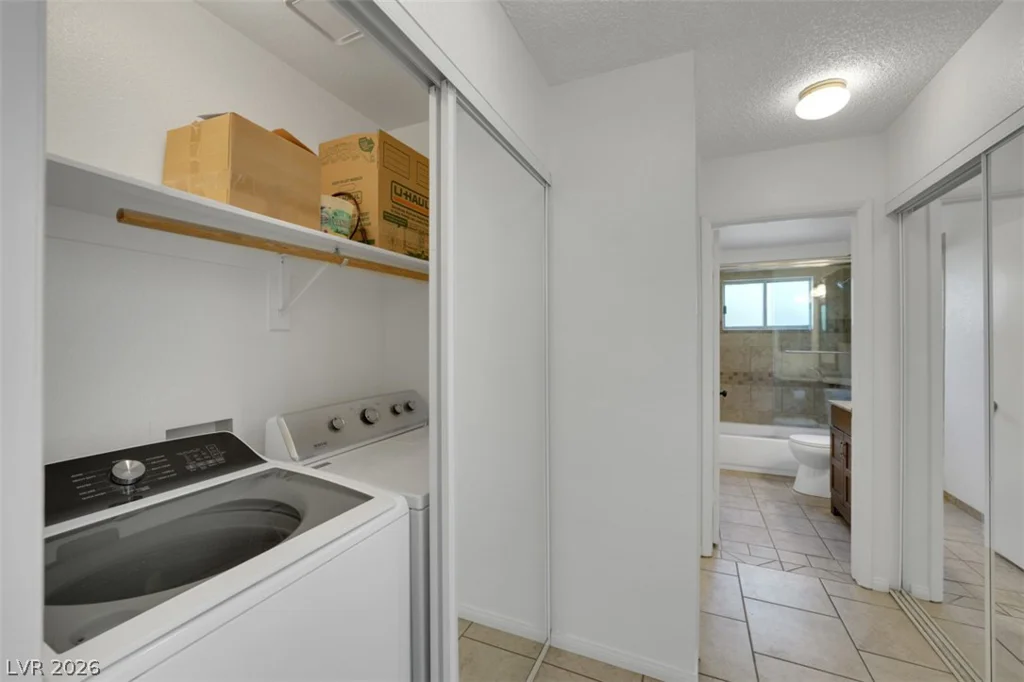 1940 Tide, Las Vegas, NV 89156