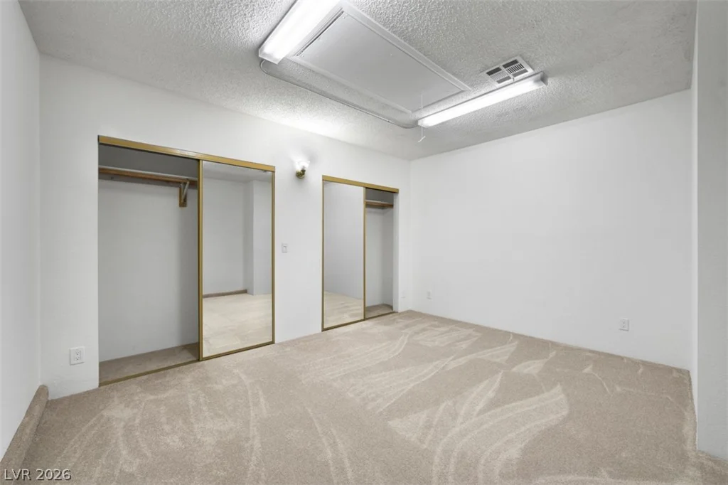 1940 Tide, Las Vegas, NV 89156