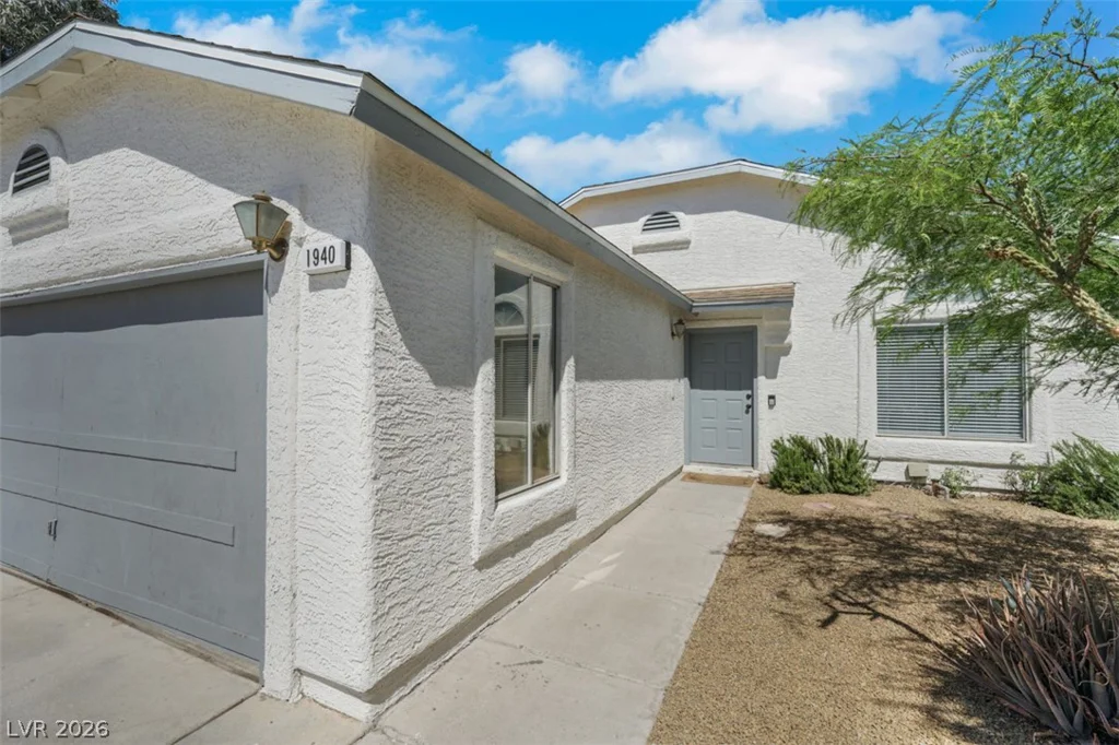 1940 Tide, Las Vegas, NV 89156
