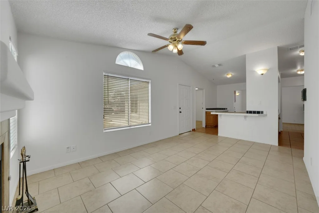 1940 Tide, Las Vegas, NV 89156