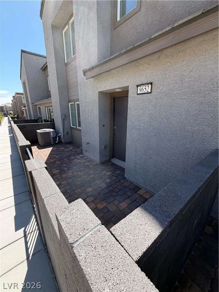 9652 Axel Falls, Las Vegas, NV 89143
