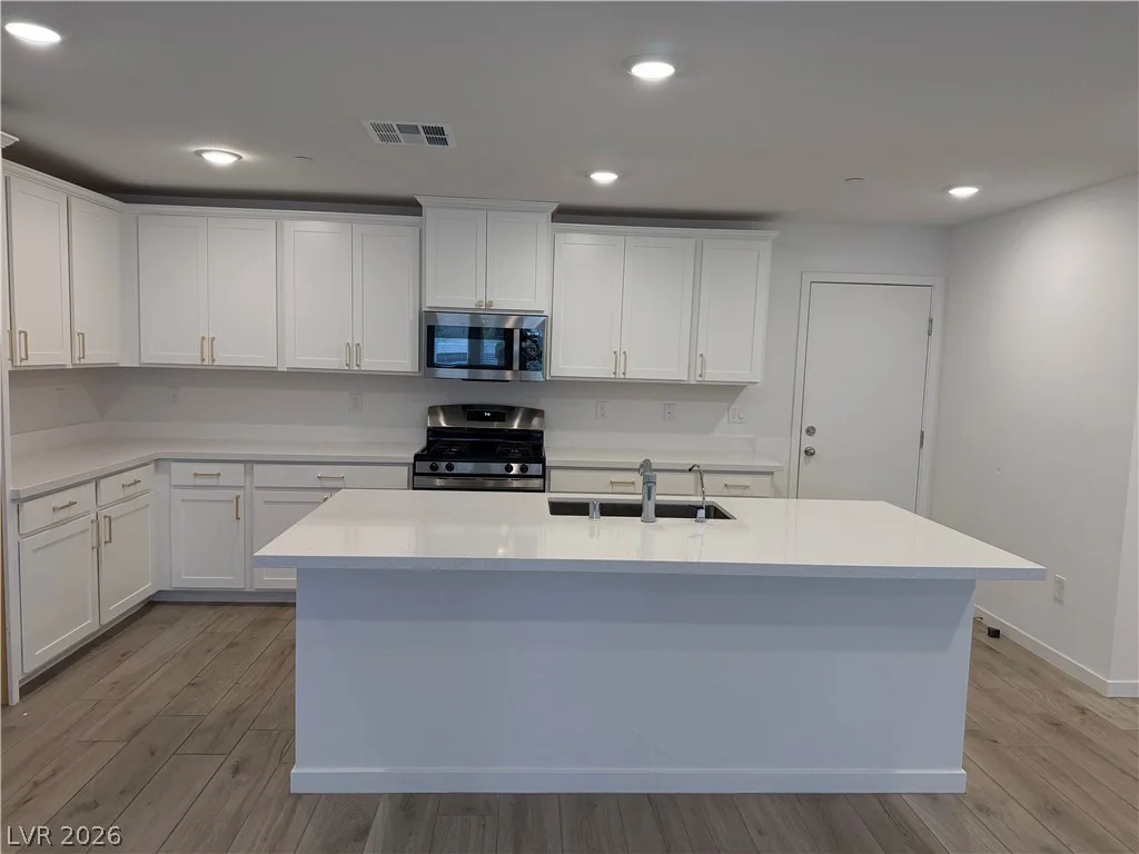 9652 Axel Falls, Las Vegas, NV 89143
