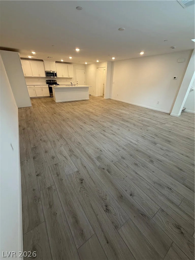 9652 Axel Falls, Las Vegas, NV 89143
