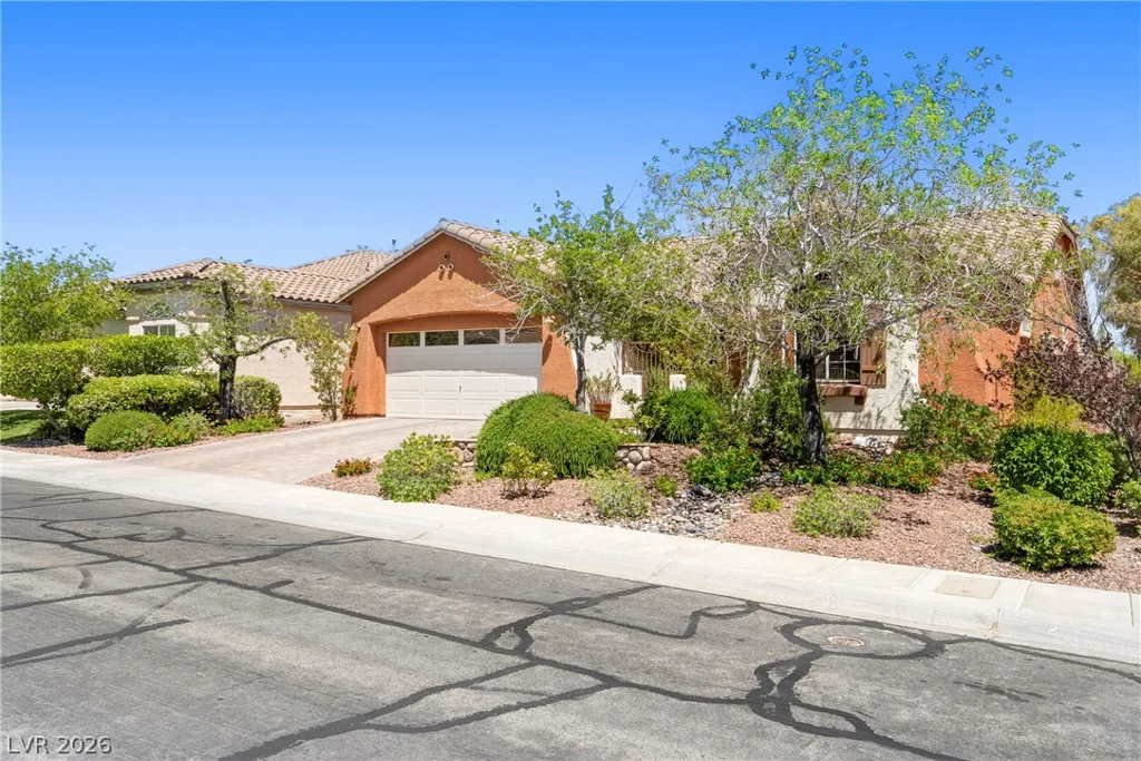 68 Alerion, Las Vegas, NV 89138
