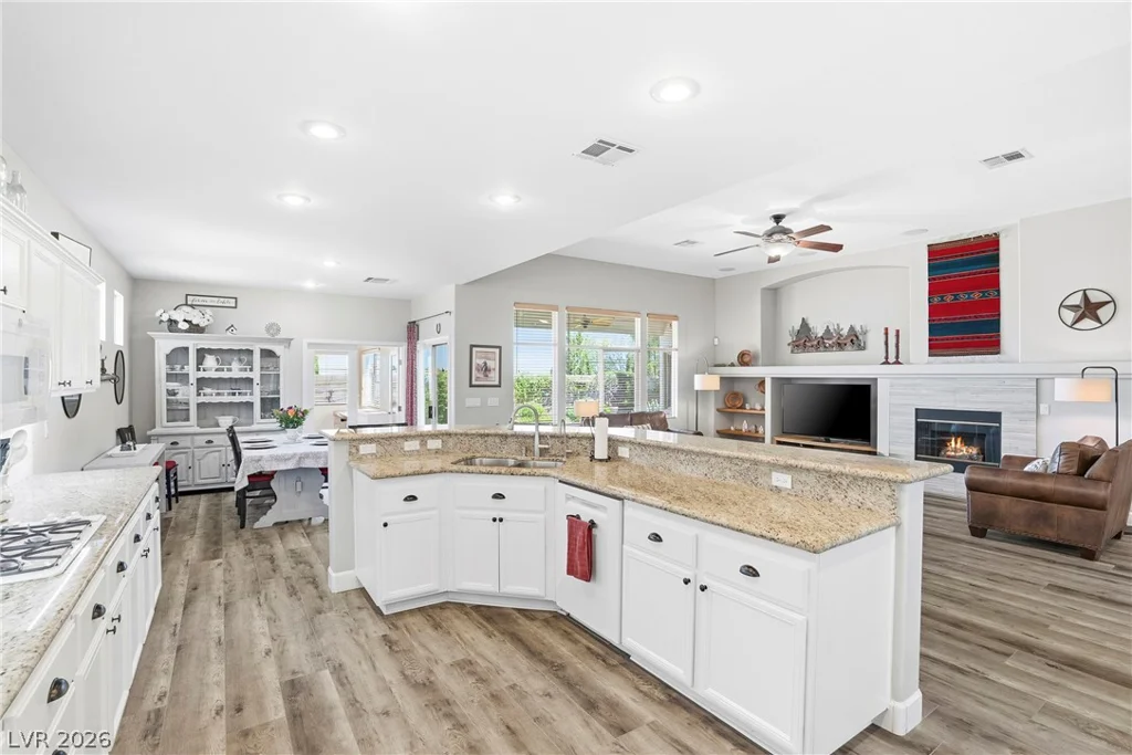 68 Alerion, Las Vegas, NV 89138
