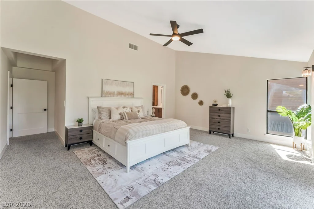 976 Pinehurst, Las Vegas, NV 89109