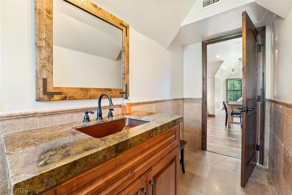 2193 Via Spes Nostra, Las Vegas, NV 89124