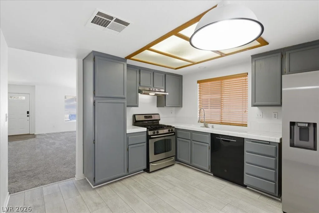 1623 Black Hills, North Las Vegas, NV 89031