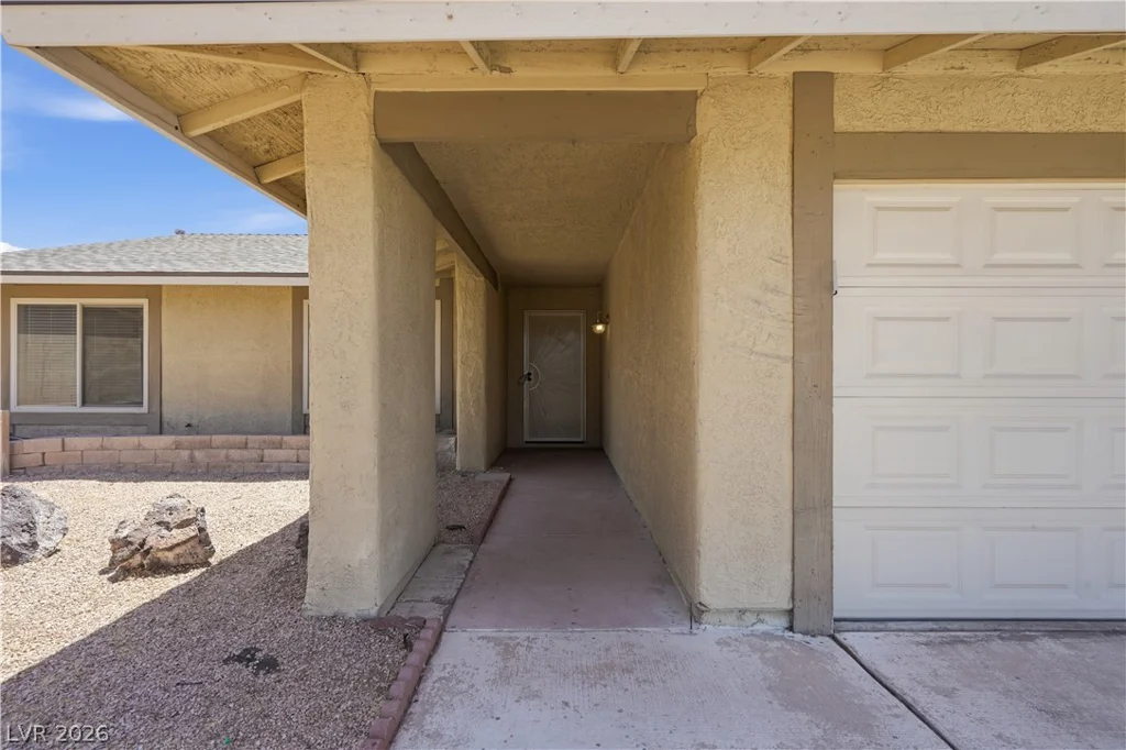 6067 Yorkshire, Las Vegas, NV 89156