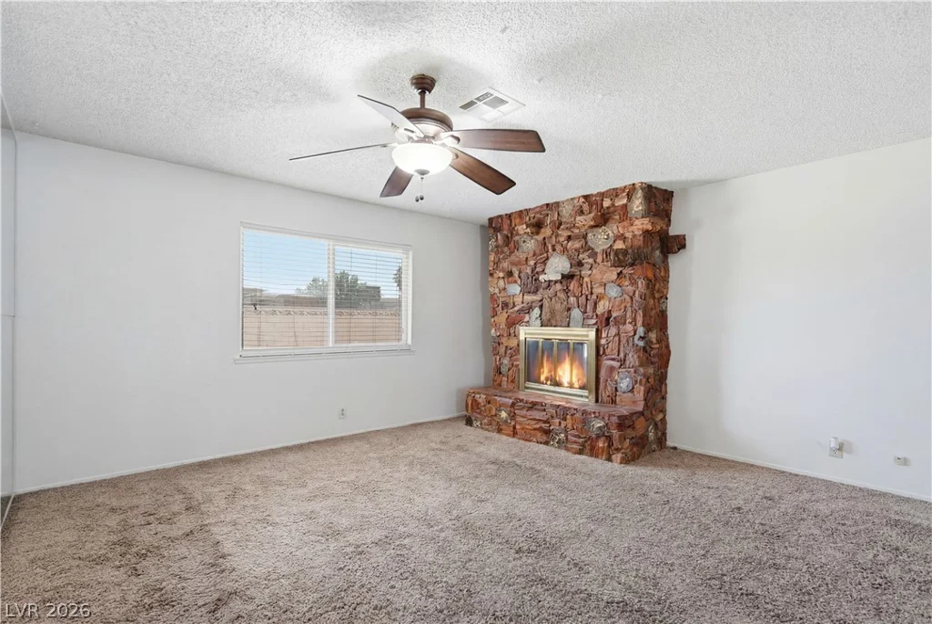 6067 Yorkshire, Las Vegas, NV 89156