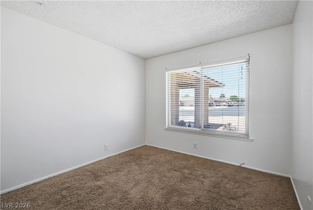 6067 Yorkshire, Las Vegas, NV 89156