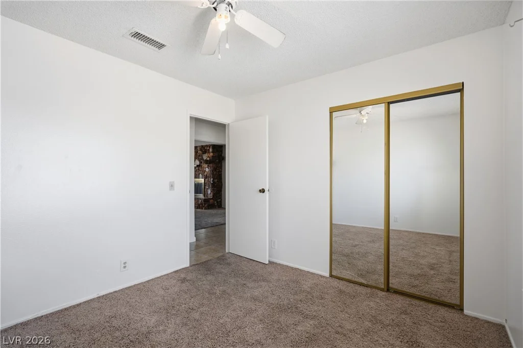 6067 Yorkshire, Las Vegas, NV 89156