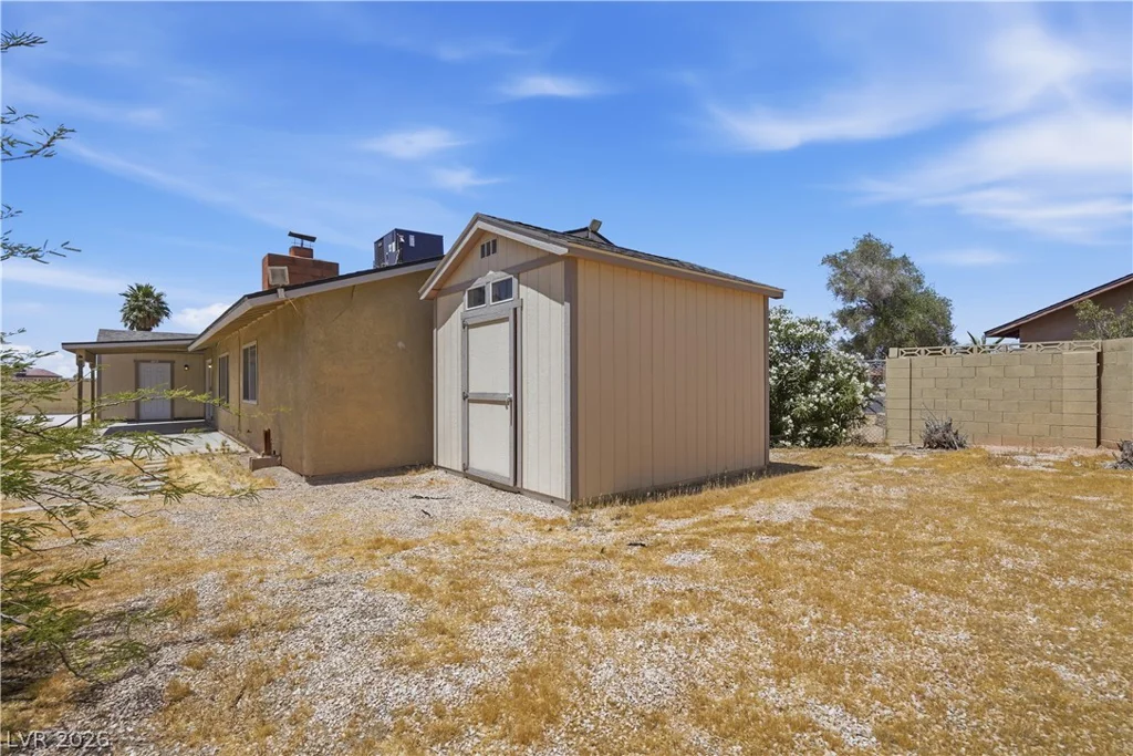 6067 Yorkshire, Las Vegas, NV 89156
