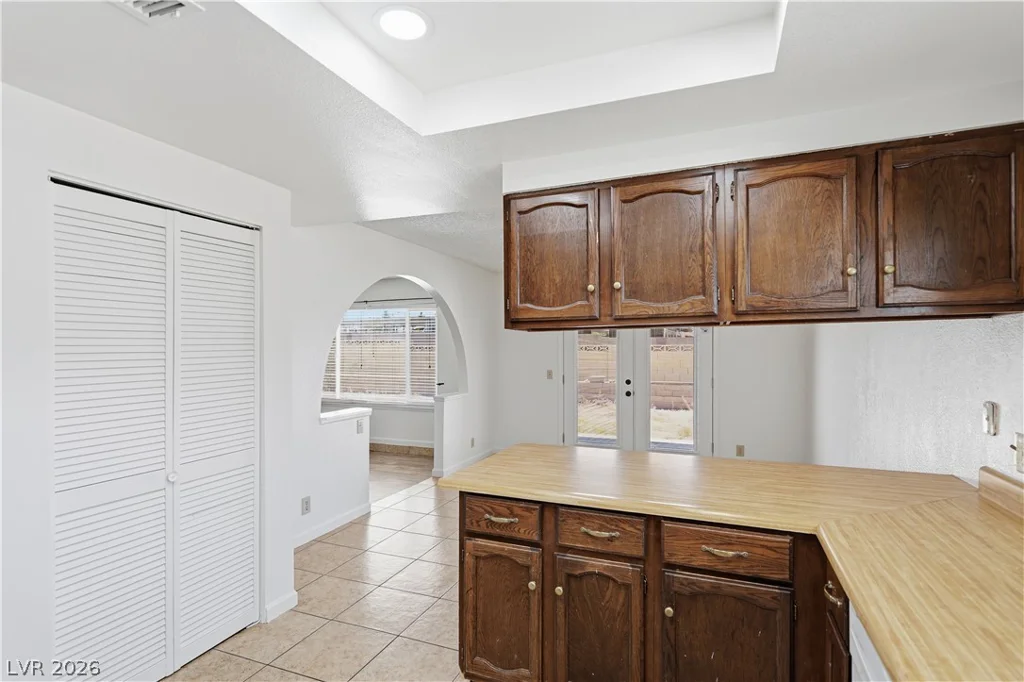 6067 Yorkshire, Las Vegas, NV 89156