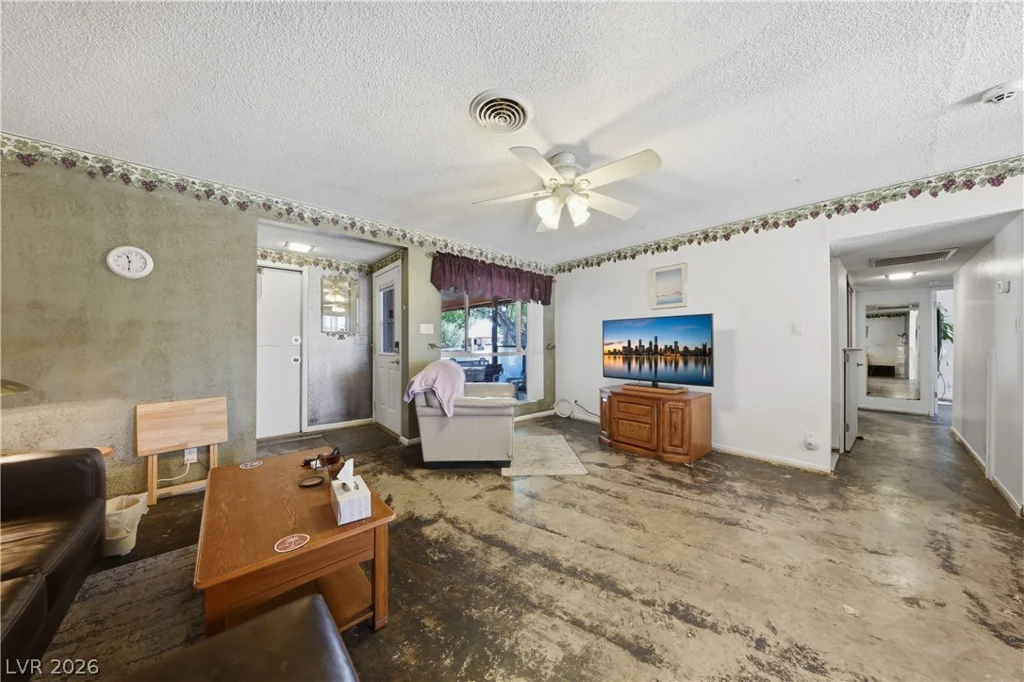 3347 Florrie, Las Vegas, NV 89121