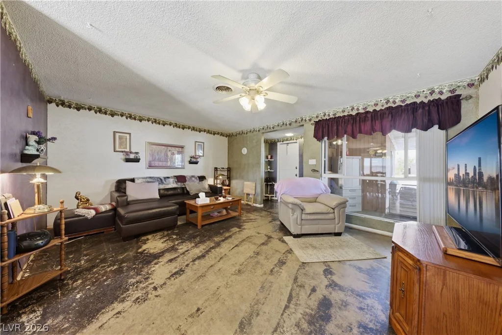 3347 Florrie, Las Vegas, NV 89121