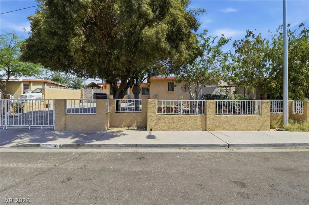 3601 Chevy Chase, Las Vegas, NV 89110