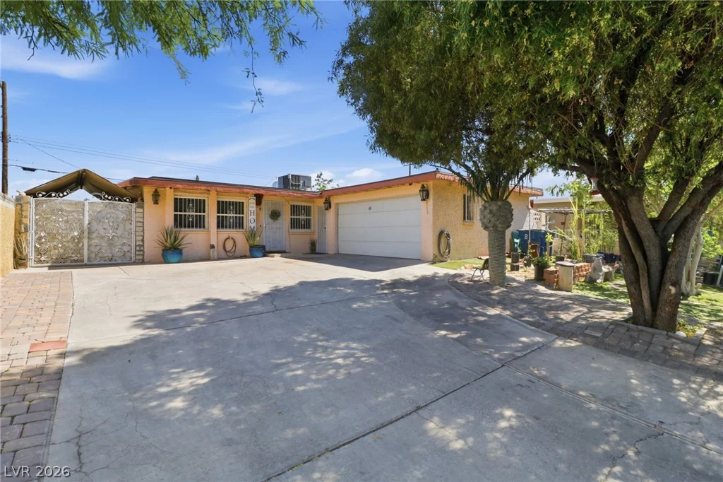 3601 Chevy Chase, Las Vegas, NV 89110