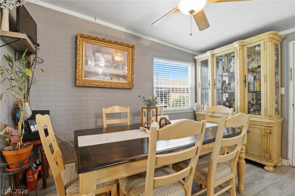 3601 Chevy Chase, Las Vegas, NV 89110