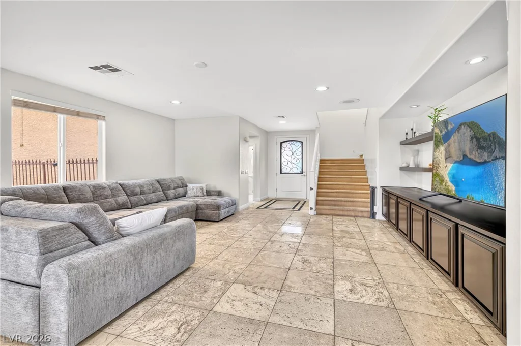 3814 Stadium, Las Vegas, NV 89120