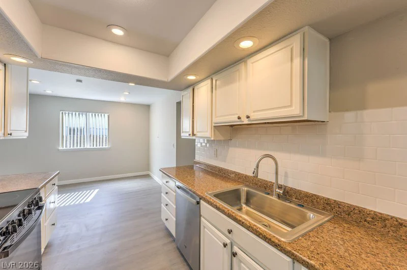 1867 Renada, North Las Vegas, NV 89030