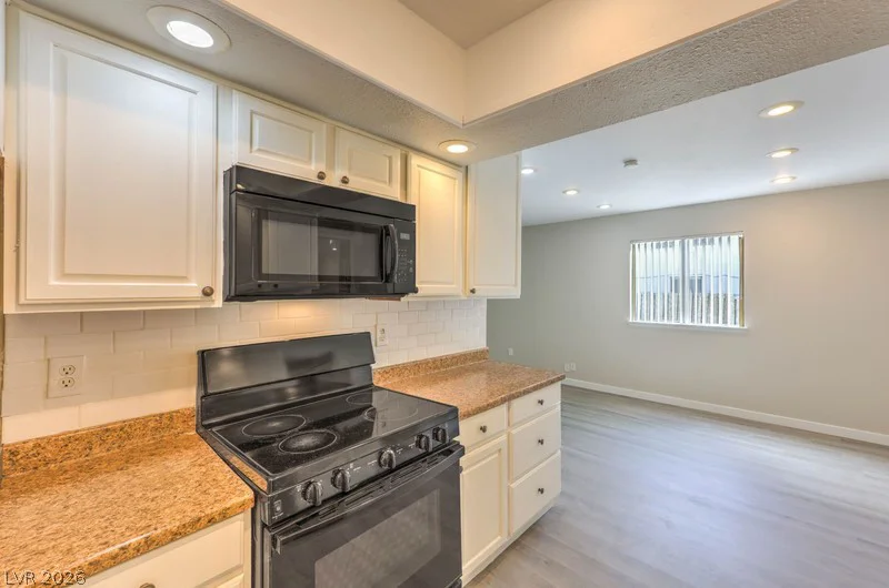 1867 Renada, North Las Vegas, NV 89030