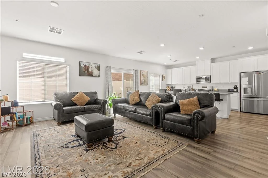 275 Luna Valley, Henderson, NV 89011
