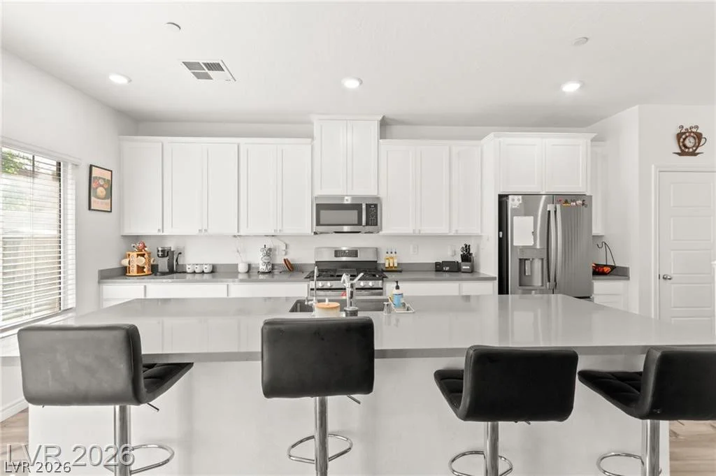 275 Luna Valley, Henderson, NV 89011