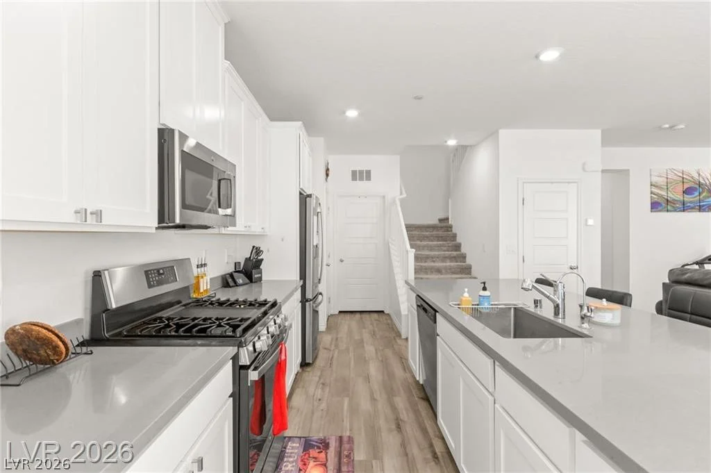 275 Luna Valley, Henderson, NV 89011