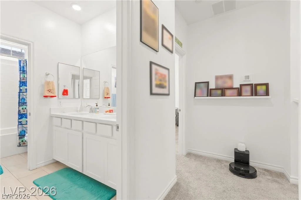 275 Luna Valley, Henderson, NV 89011