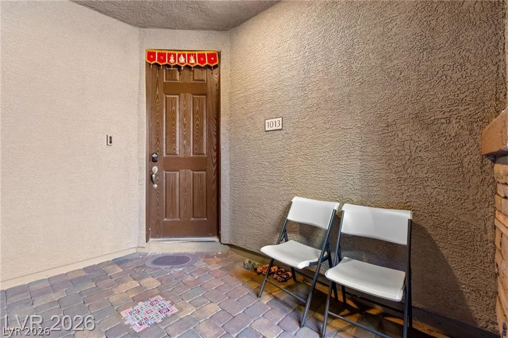 275 Luna Valley, Henderson, NV 89011