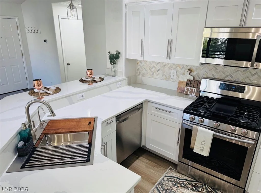 7905 Ryandale, Las Vegas, NV 89145