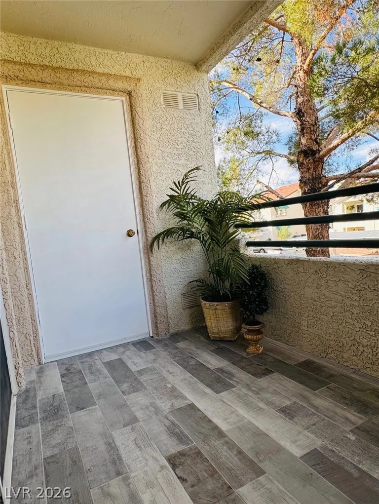7905 Ryandale, Las Vegas, NV 89145