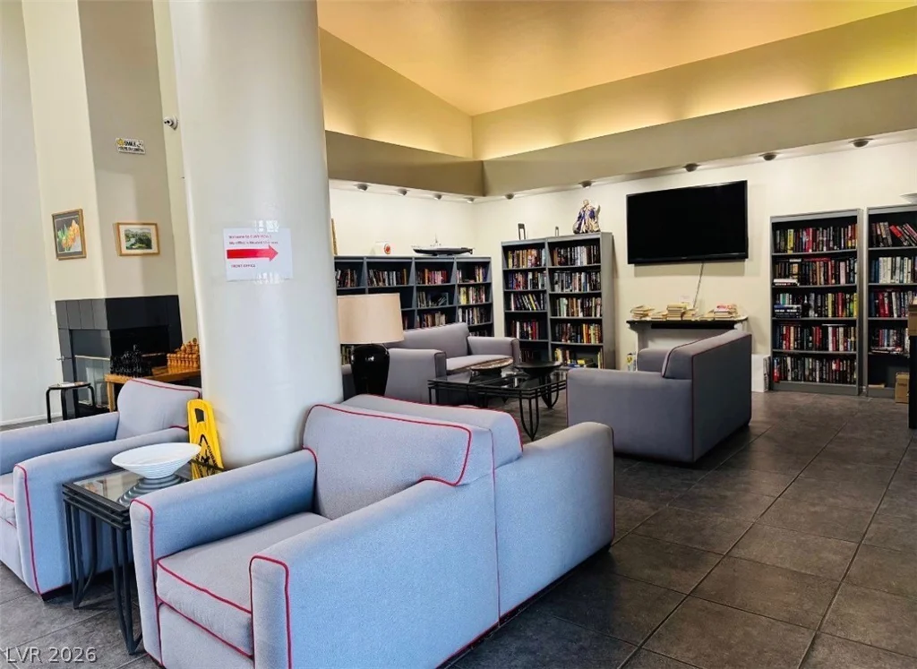 7905 Ryandale, Las Vegas, NV 89145