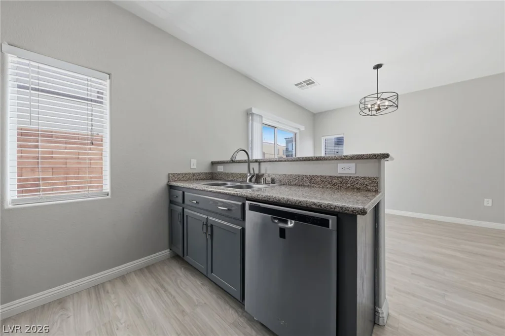 6312 Sandy Ridge, North Las Vegas, NV 89081
