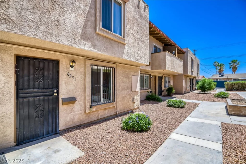 6231 Washington, Las Vegas, NV 89107
