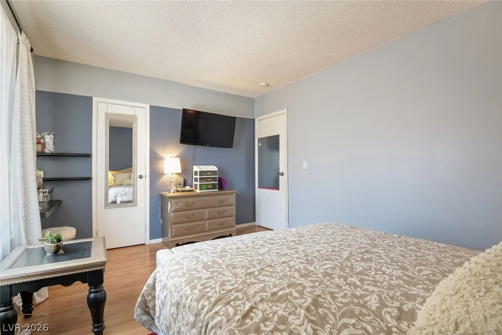 6231 Washington, Las Vegas, NV 89107