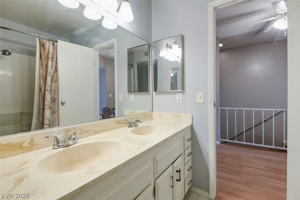 6231 Washington, Las Vegas, NV 89107