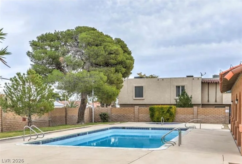 6231 Washington, Las Vegas, NV 89107