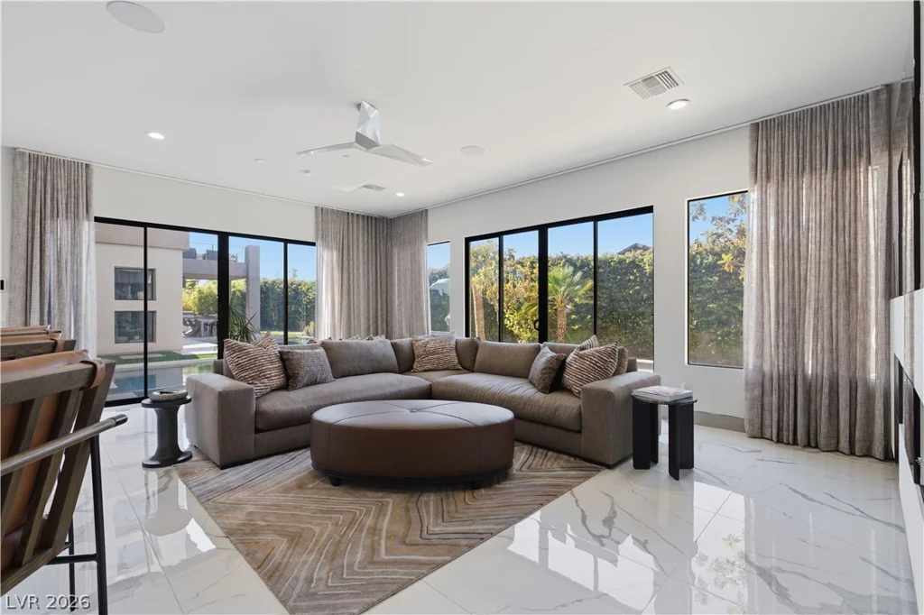 2790 La Bella, Henderson, NV 89052