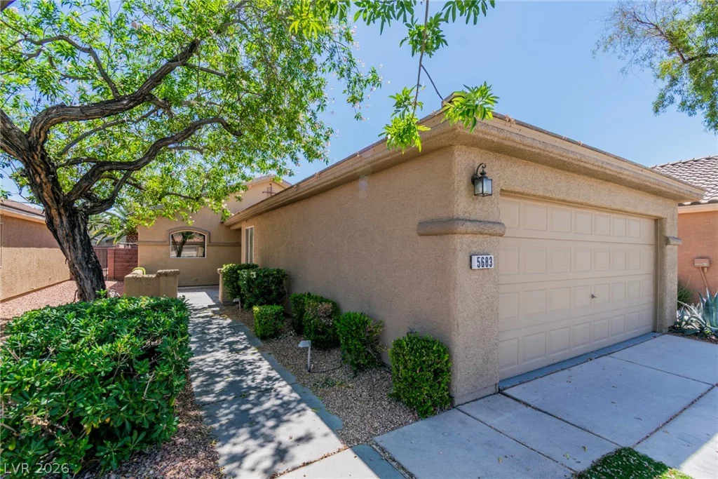 5683 Great Eagle, Las Vegas, NV 89122